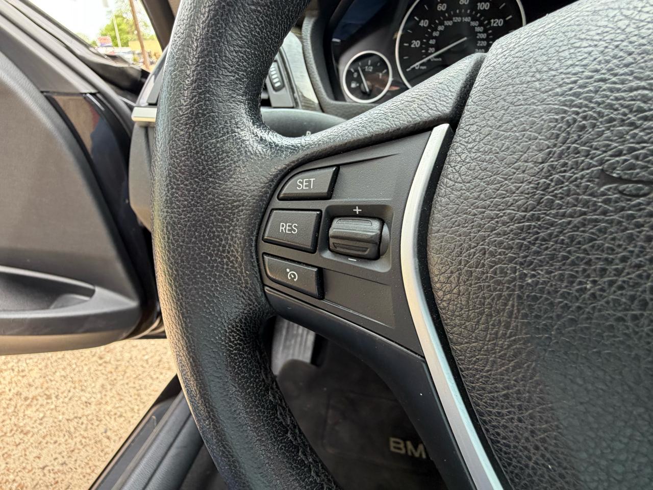 BMW 328i xDrive Base 2015