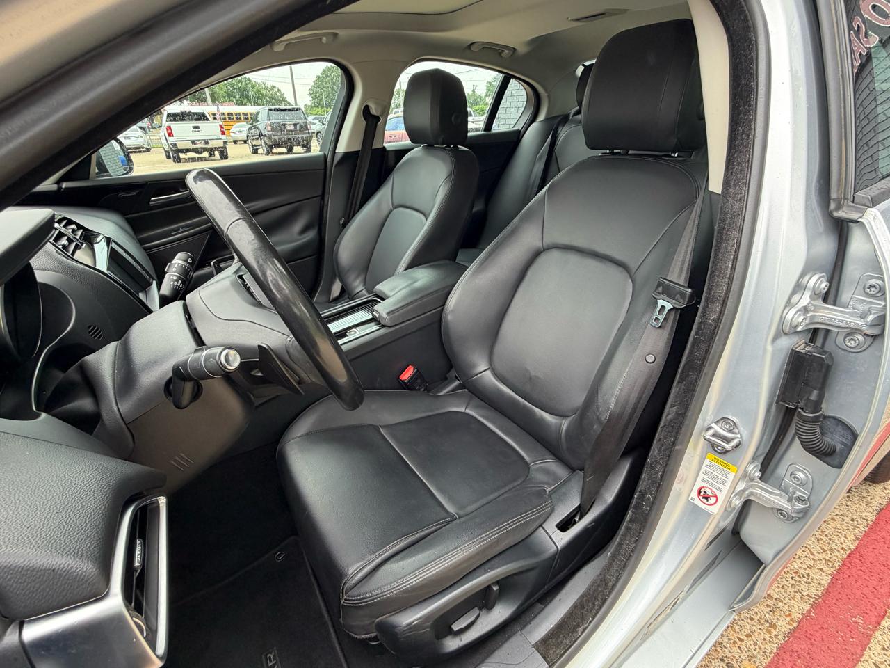 Jaguar XE 20d Premium 2018