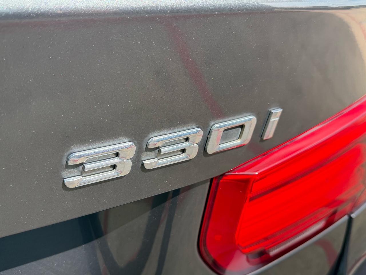 BMW 3-Series 330i 4D Sedan 2017