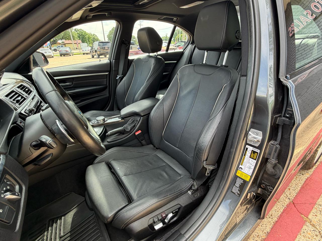 BMW 3-Series 330i 4D Sedan 2017
