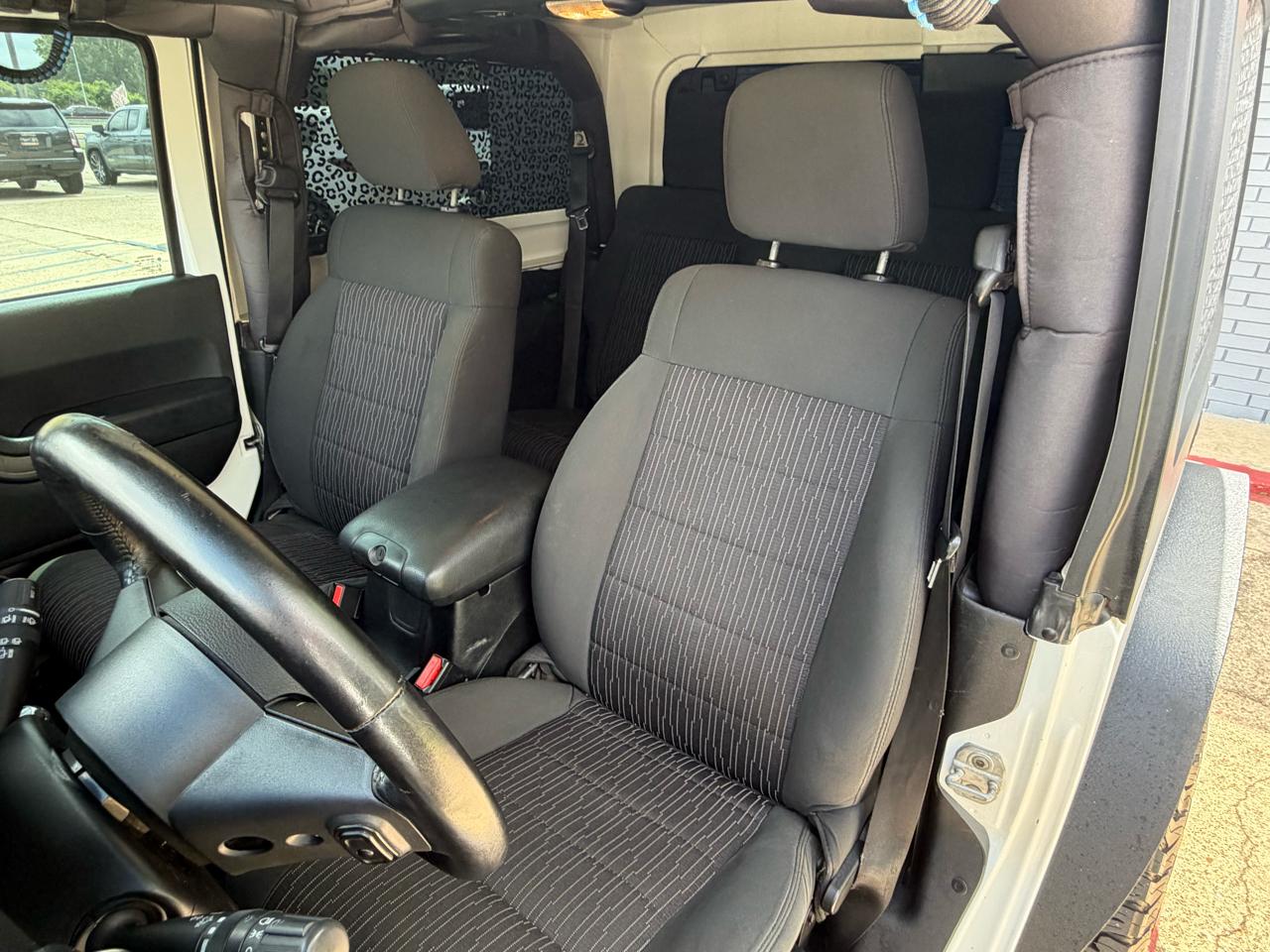 Jeep Wrangler Sahara Unlimited 2012