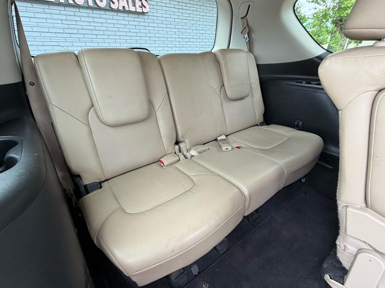 Nissan Armada 2WD 4dr Platinum 2017