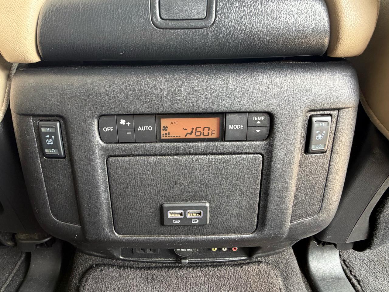 Nissan Armada 2WD 4dr Platinum 2017