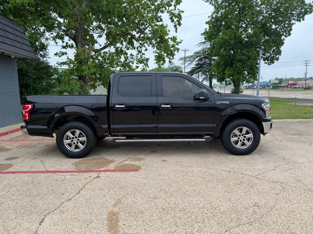 Ford F150 XLT Reg Cab 2WD 122 2019