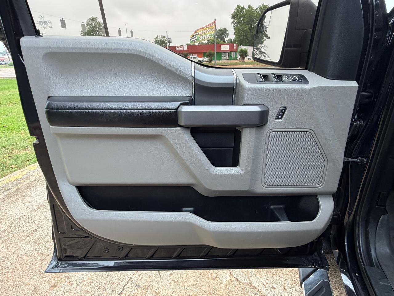 Ford F150 XLT Reg Cab 2WD 122 2019