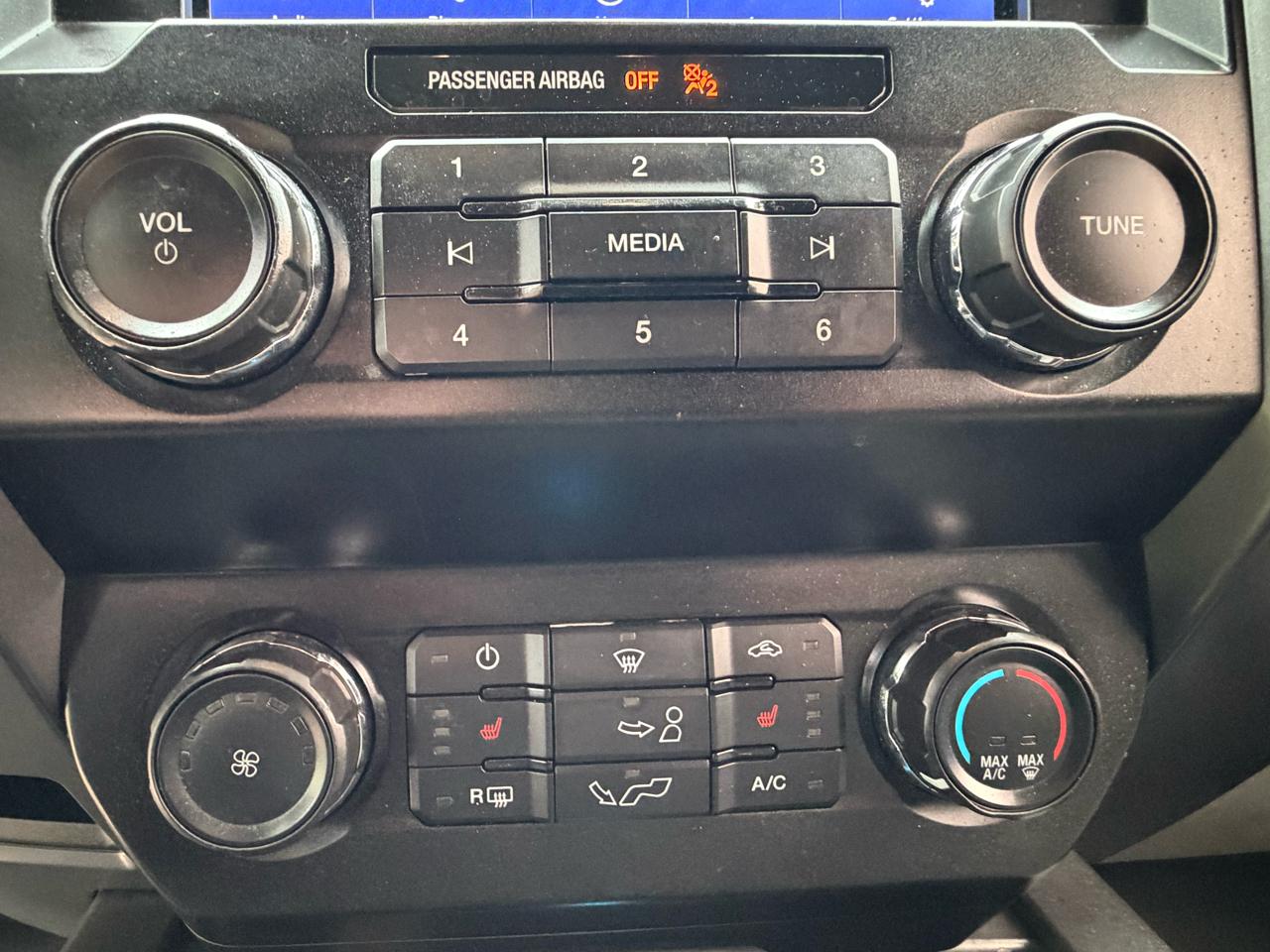 Ford F150 XLT Reg Cab 2WD 122 2019