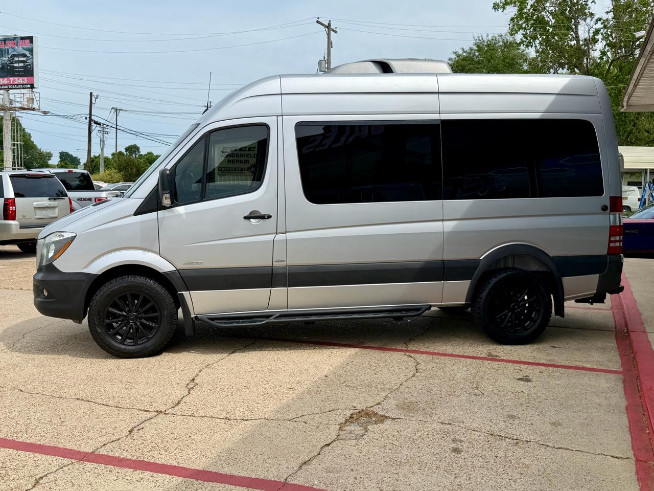 Mercedes-Benz Sprinter 2500 Passenger Van 144-in. WB 2016