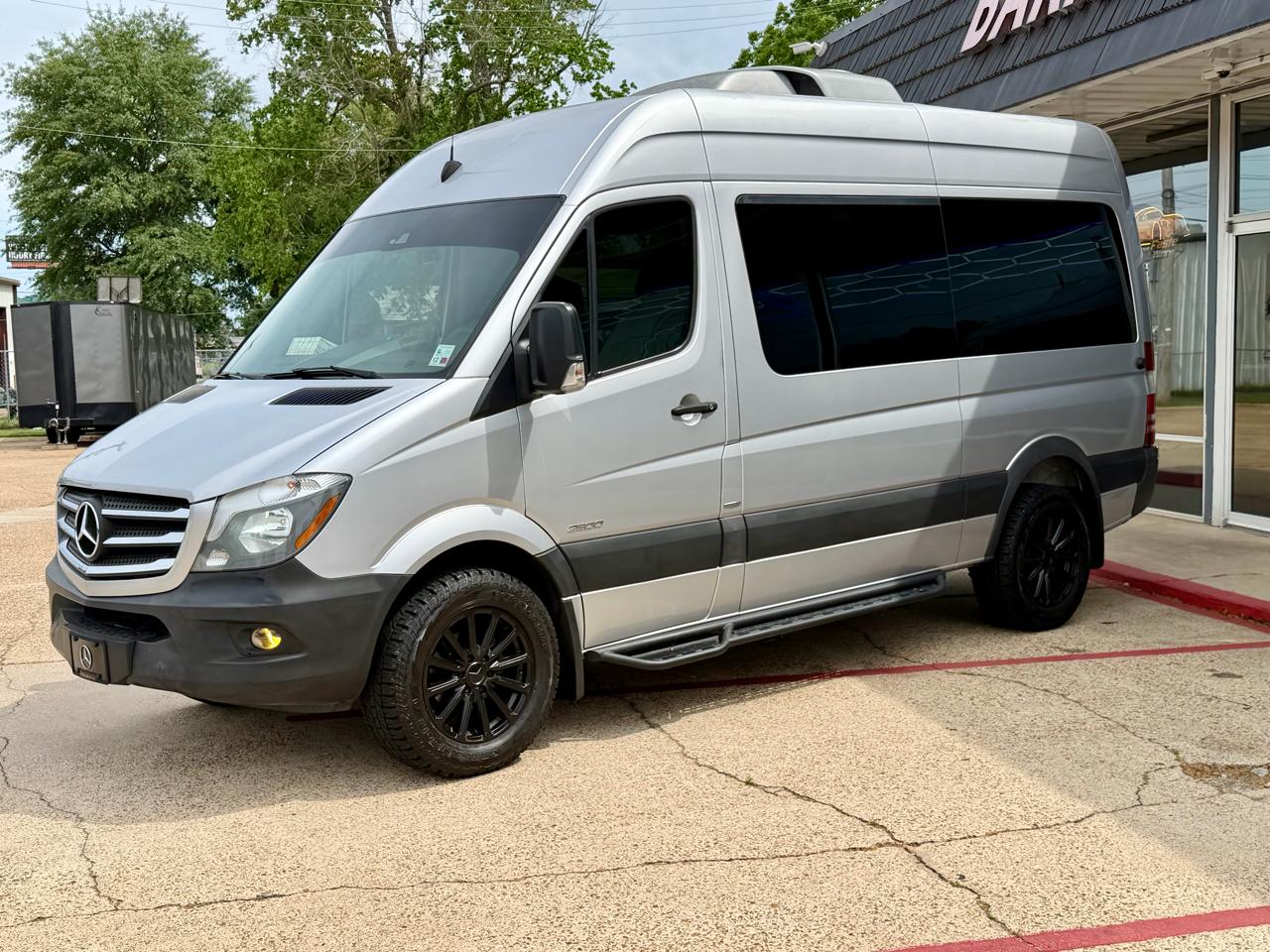 Mercedes-Benz Sprinter 2500 Passenger Van 144-in. WB 2016