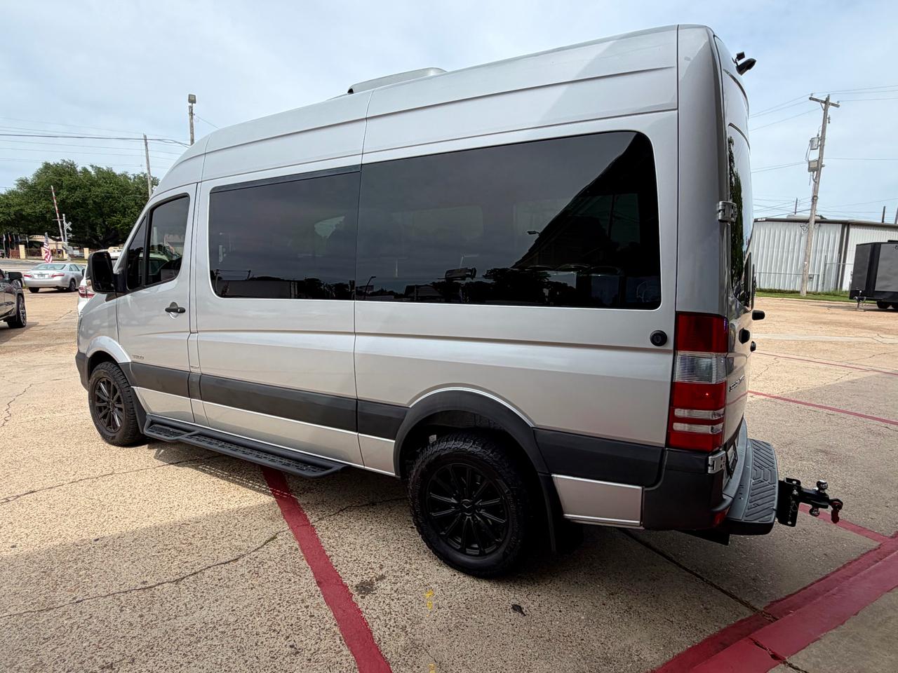 Mercedes-Benz Sprinter 2500 Passenger Van 144-in. WB 2016