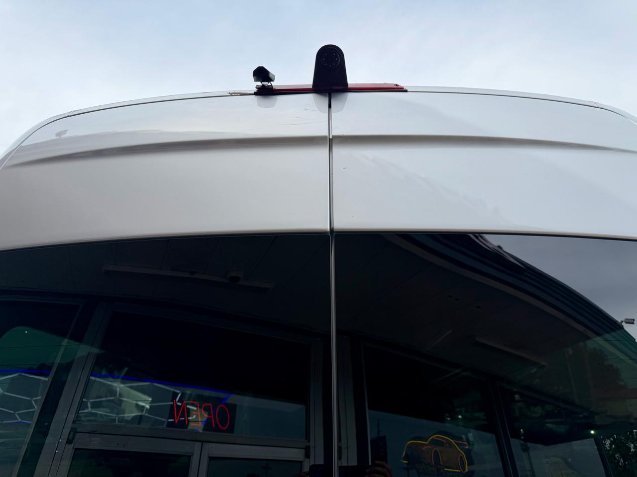 Mercedes-Benz Sprinter 2500 Passenger Van 144-in. WB 2016
