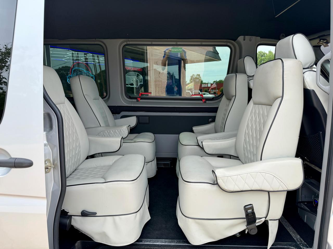 Mercedes-Benz Sprinter 2500 Passenger Van 144-in. WB 2016