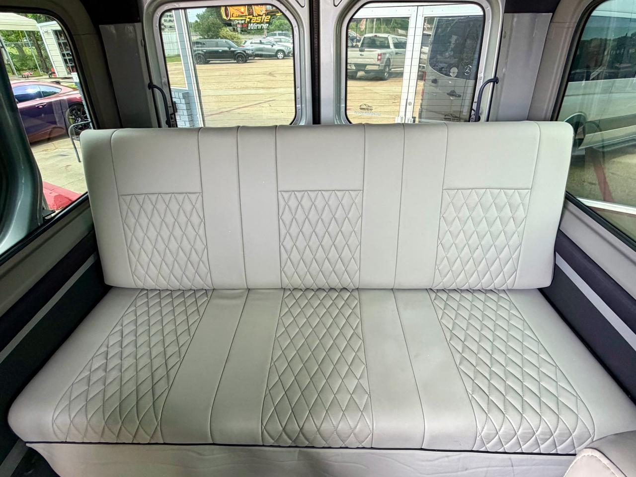 Mercedes-Benz Sprinter 2500 Passenger Van 144-in. WB 2016