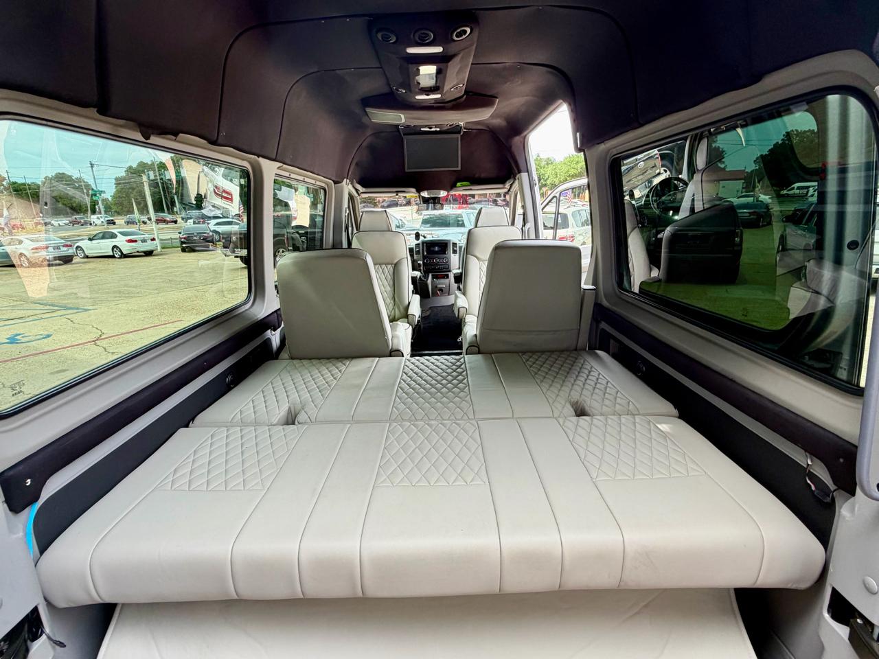 Mercedes-Benz Sprinter 2500 Passenger Van 144-in. WB 2016