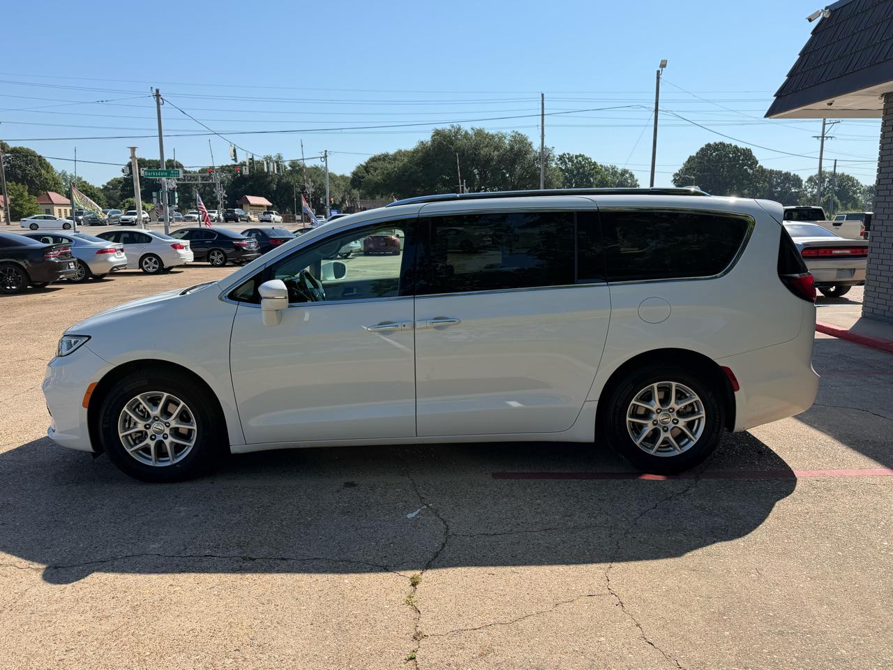 Chrysler Pacifica Limited FWD 2021