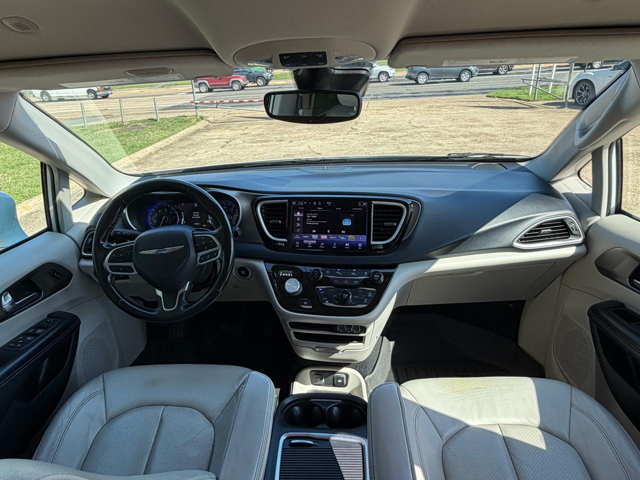 Chrysler Pacifica Limited FWD 2021