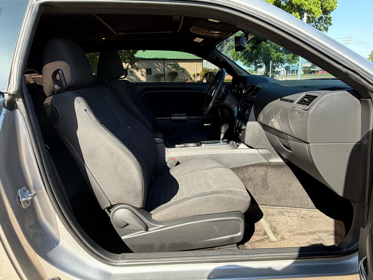 Dodge Challenger Base 2014