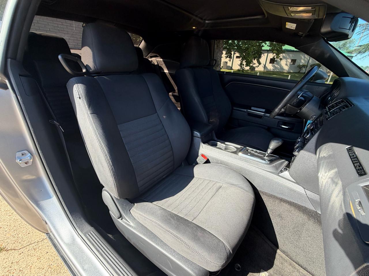 Dodge Challenger Base 2014