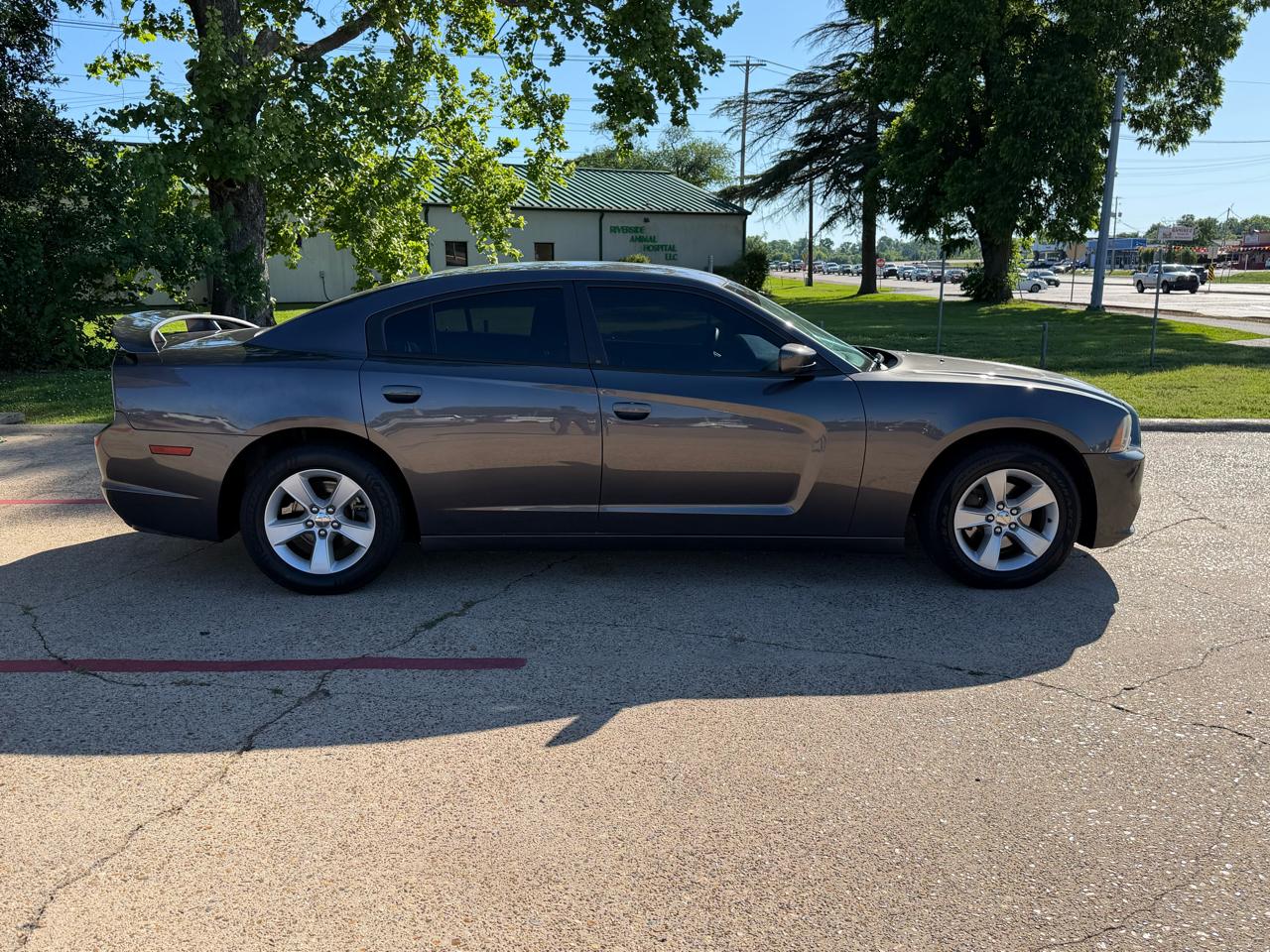 Dodge Charger 4dr Sdn SXT Plus RWD 2014