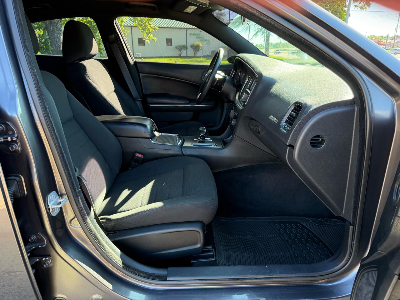 Dodge Charger 4dr Sdn SXT Plus RWD 2014