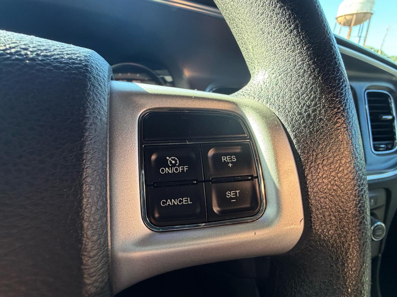 Dodge Charger 4dr Sdn SXT Plus RWD 2014
