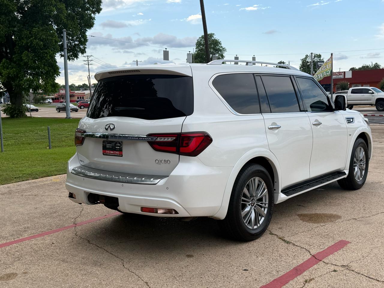 Infiniti QX80 LUXE RWD 2018