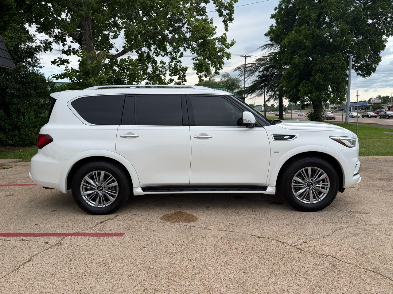 Infiniti QX80 LUXE RWD 2018