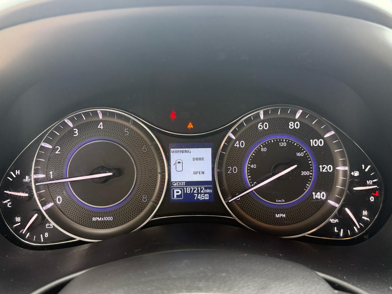 Infiniti QX80 LUXE RWD 2018