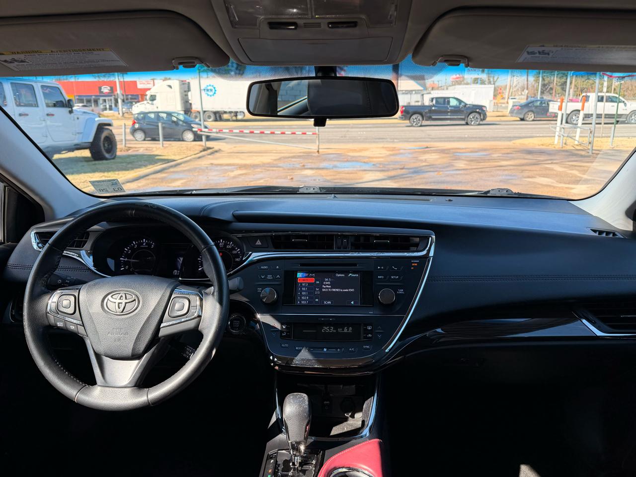 Toyota Avalon 4dr Sdn XLE Touring (Natl) 2013