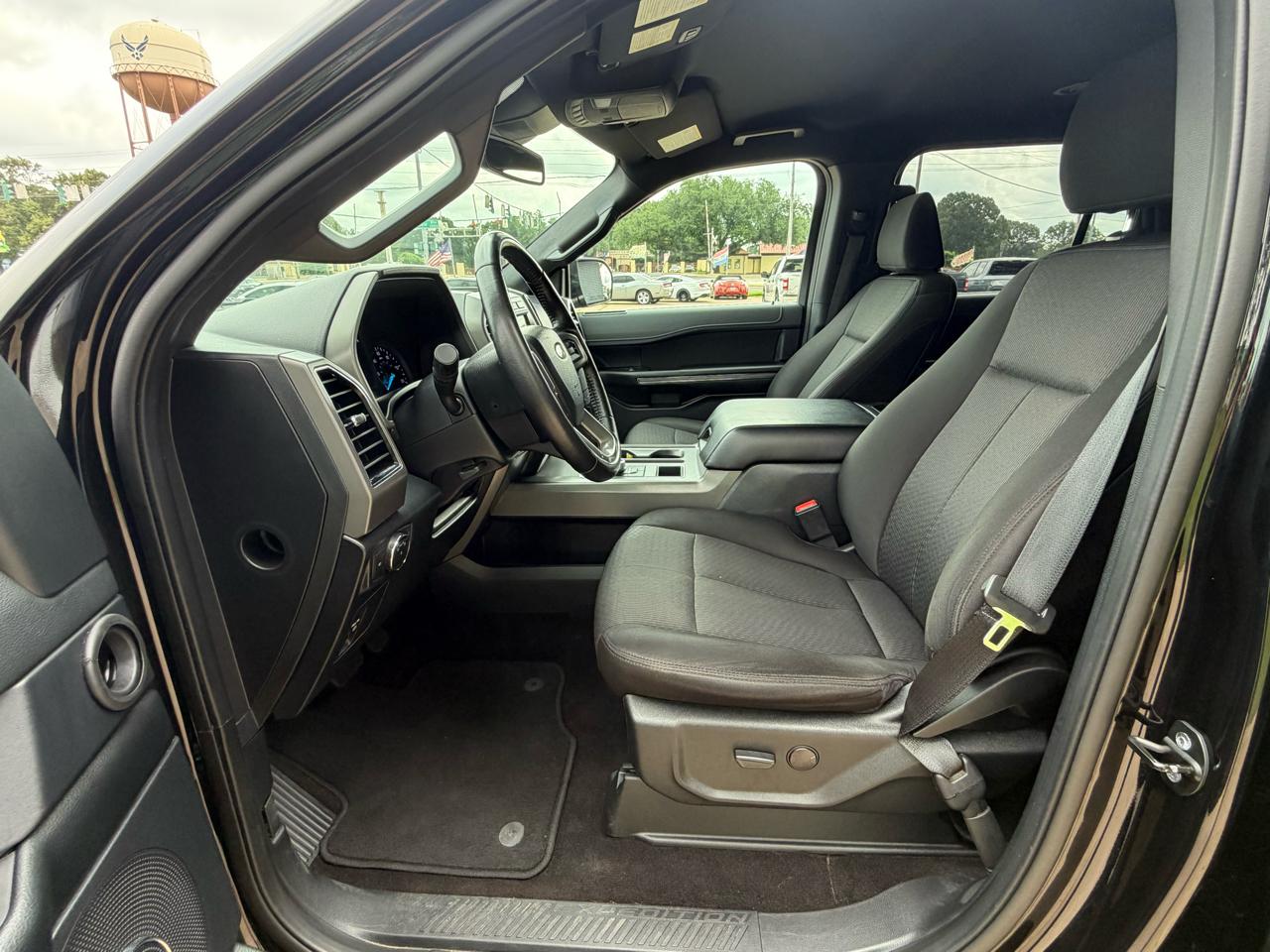 Ford Expedition 119" XLT 2021