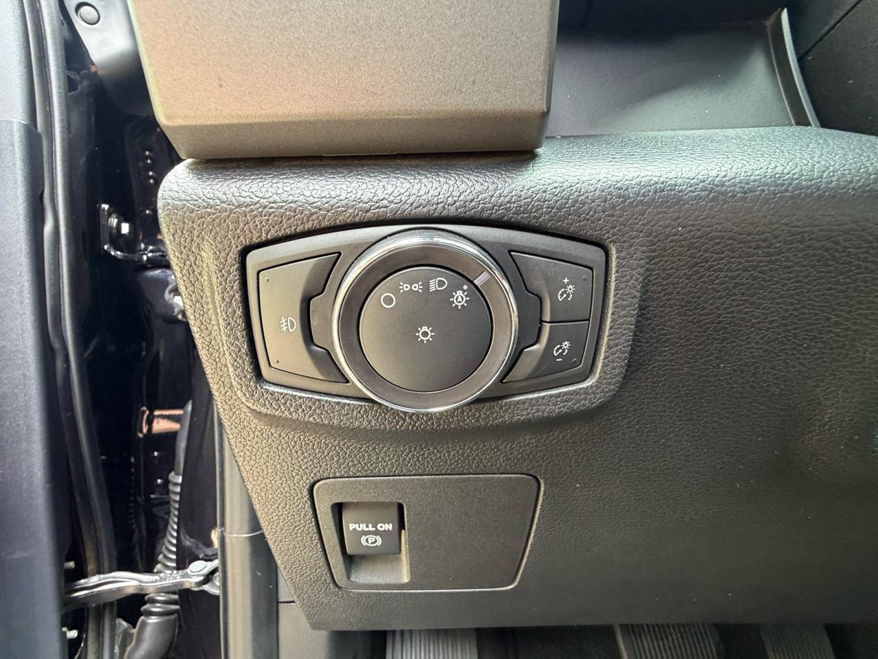 Ford Expedition 119" XLT 2021