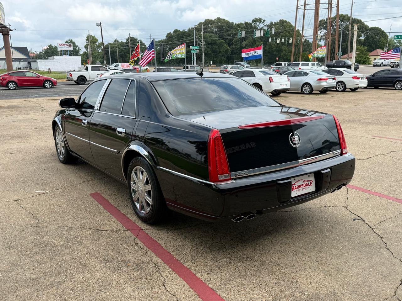 Cadillac DTS 4dr Sdn V8 2006