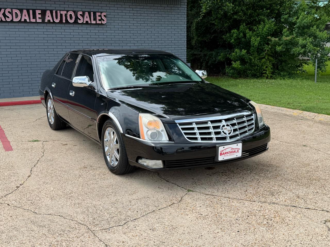 Cadillac DTS 4dr Sdn V8 2006