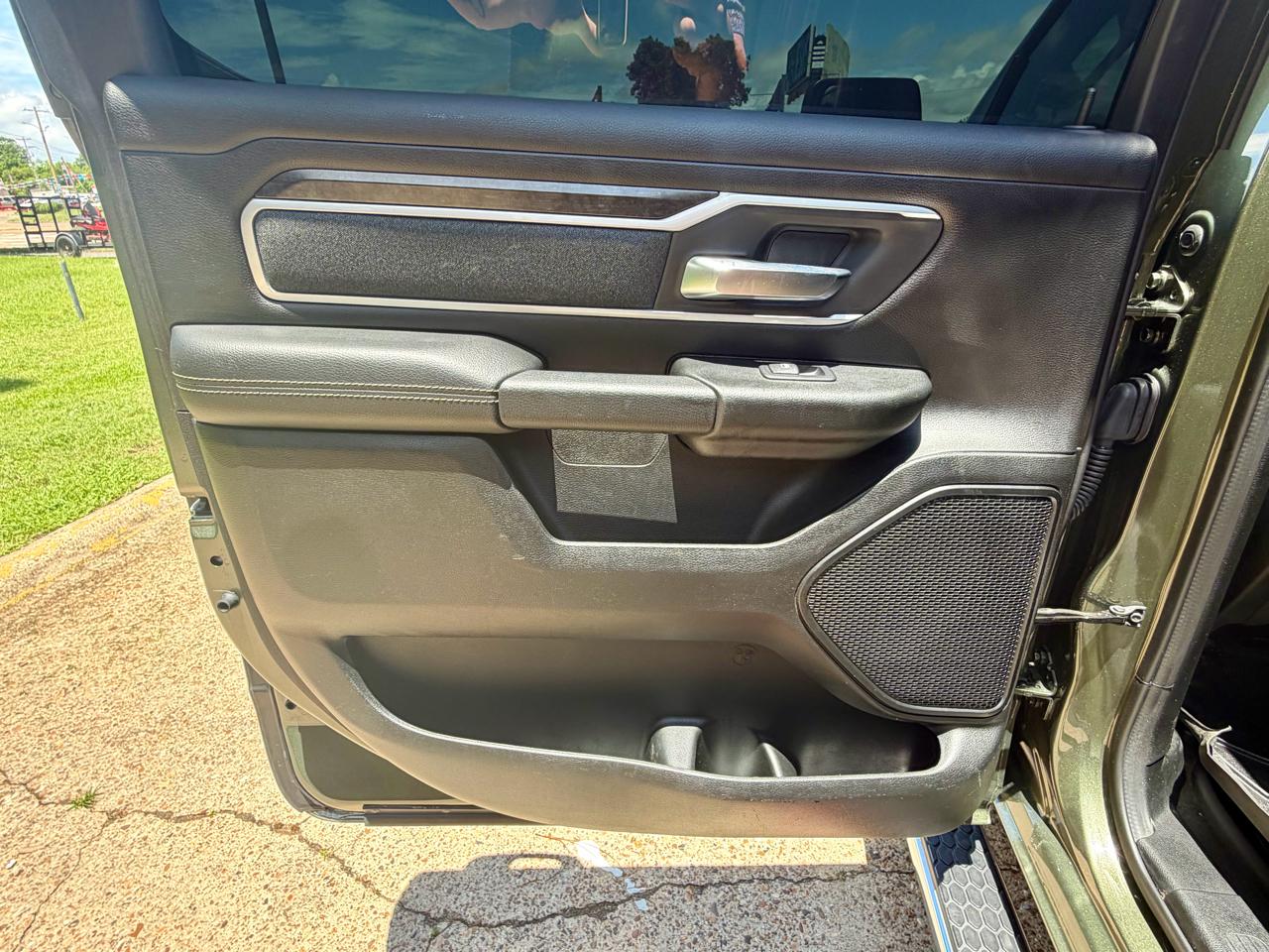 RAM 1500 4WD Crew Cab 140.5" Big Horn 2020