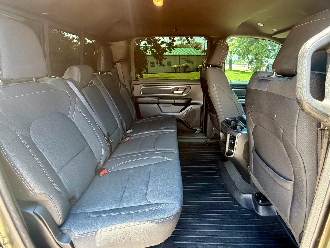RAM 1500 4WD Crew Cab 140.5" Big Horn 2020