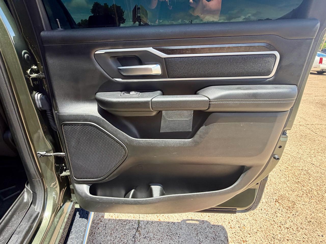 RAM 1500 4WD Crew Cab 140.5" Big Horn 2020