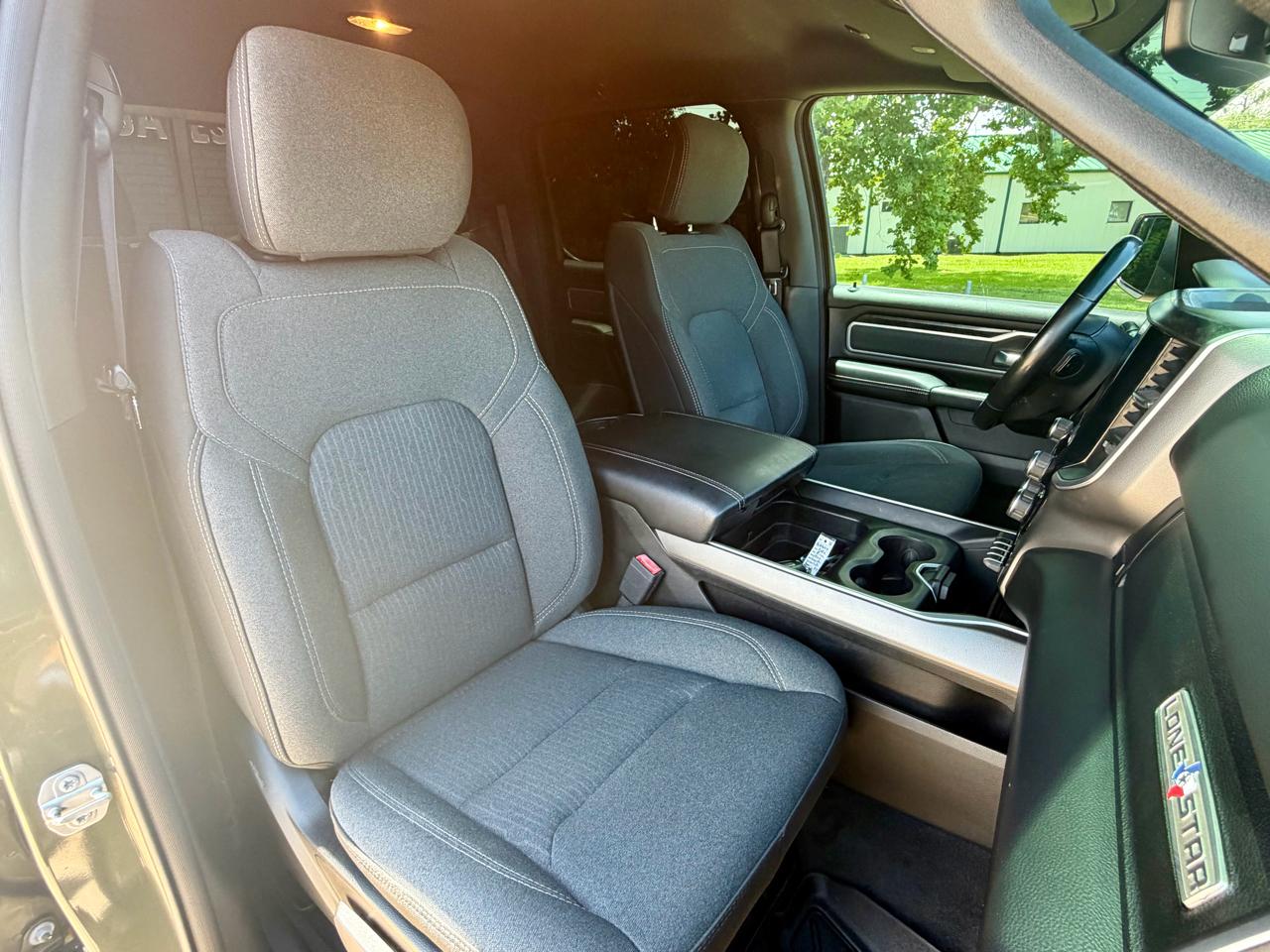 RAM 1500 4WD Crew Cab 140.5" Big Horn 2020