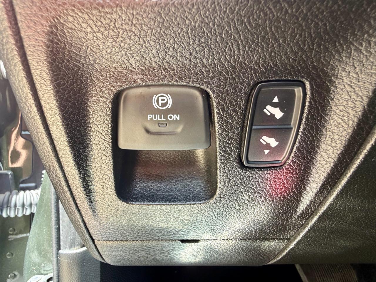 RAM 1500 4WD Crew Cab 140.5" Big Horn 2020