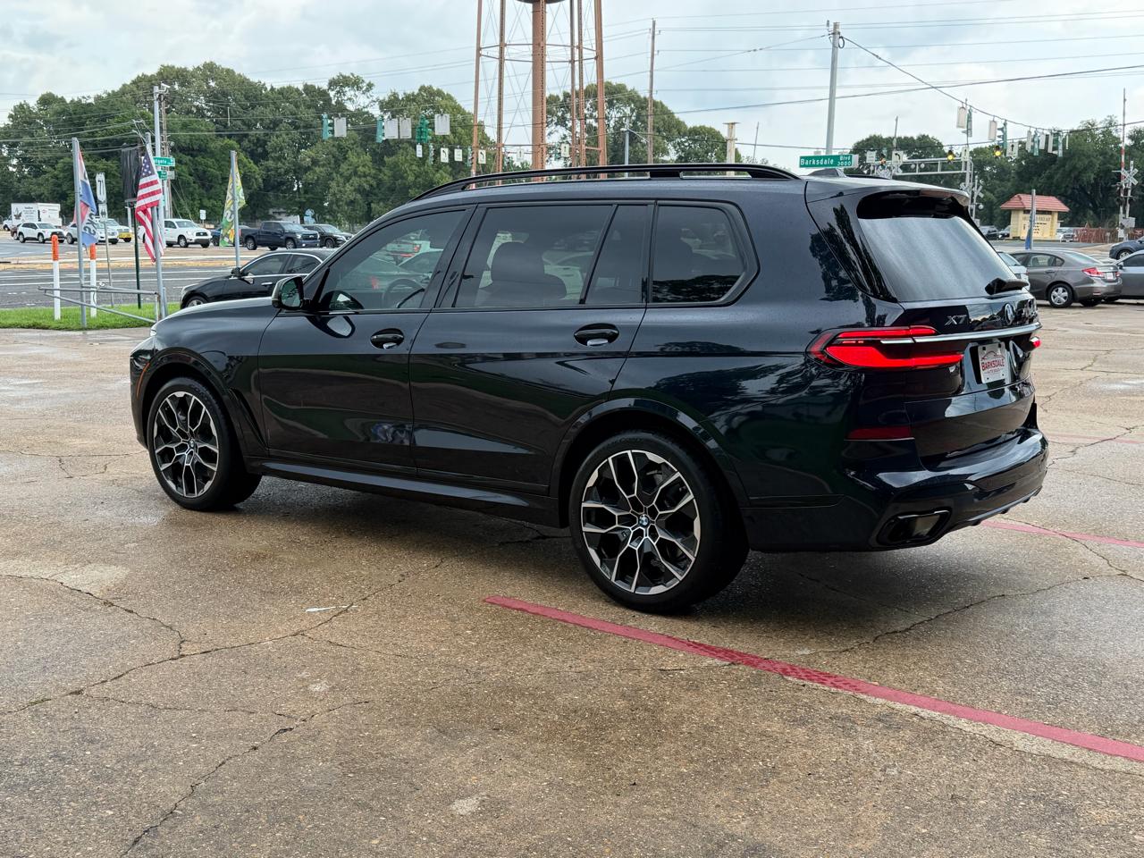 BMW X7 xDrive40i Sports Activity Vehicle 2023