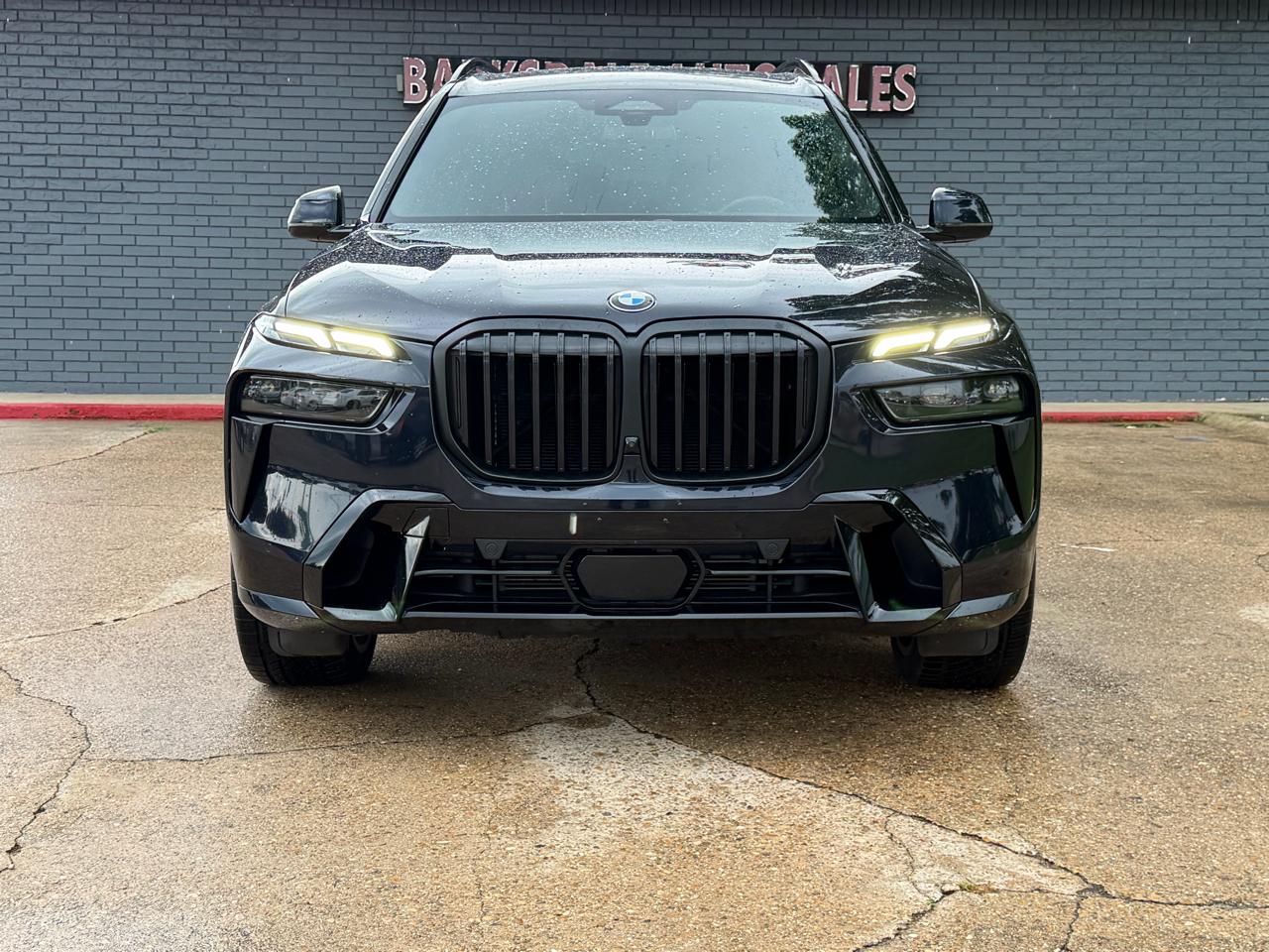 BMW X7 xDrive40i Sports Activity Vehicle 2023