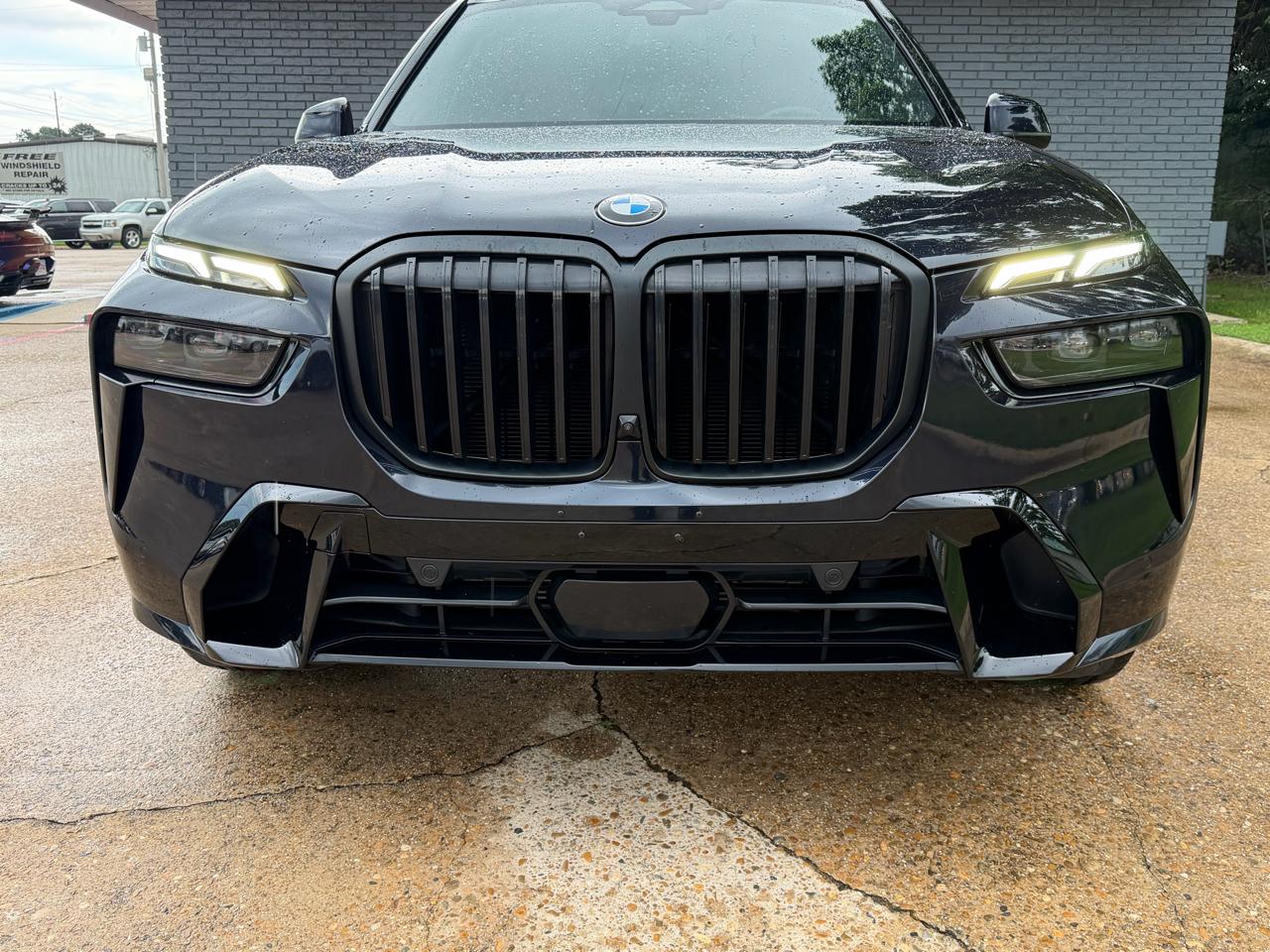 BMW X7 xDrive40i Sports Activity Vehicle 2023