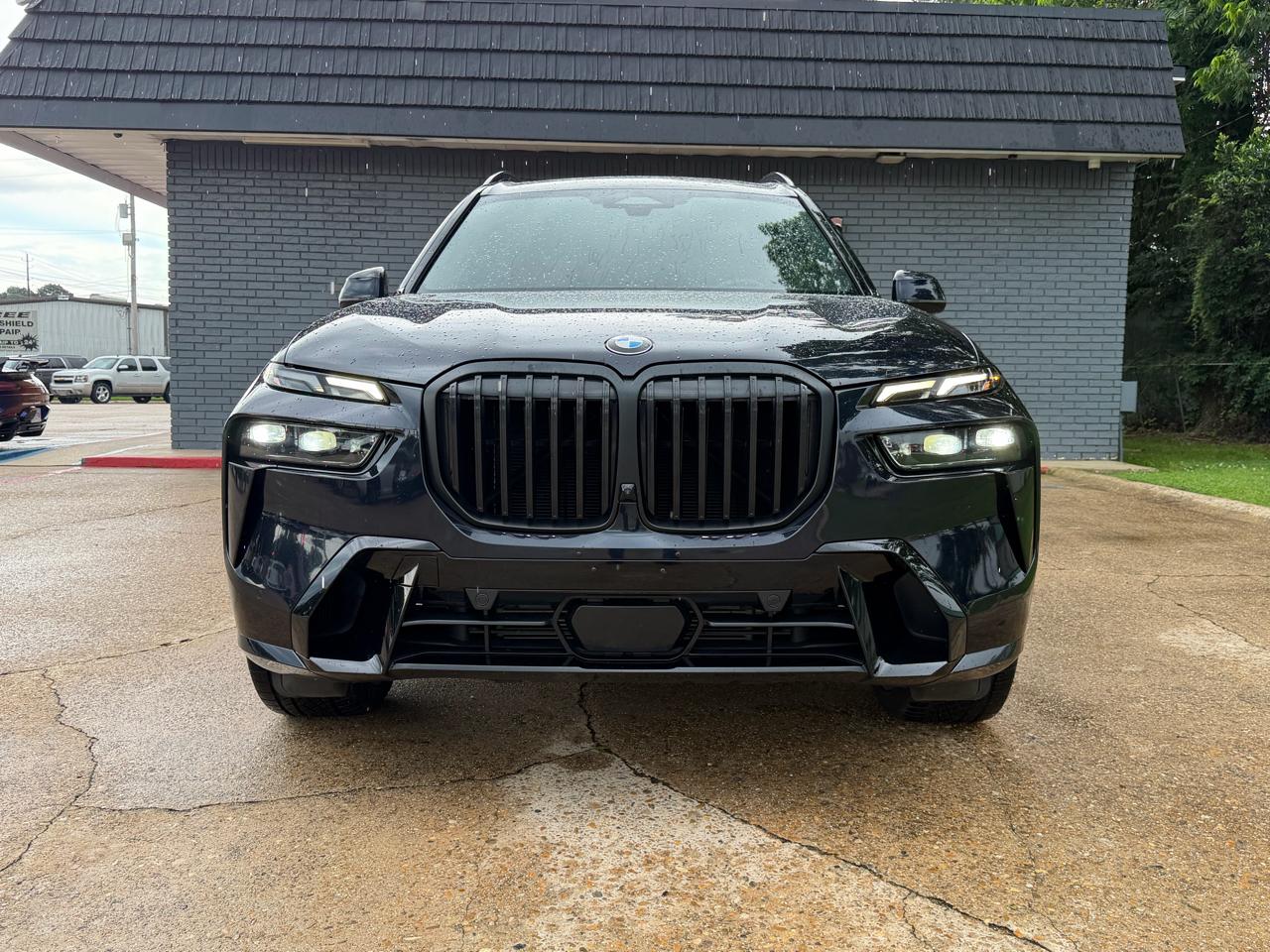 BMW X7 xDrive40i Sports Activity Vehicle 2023