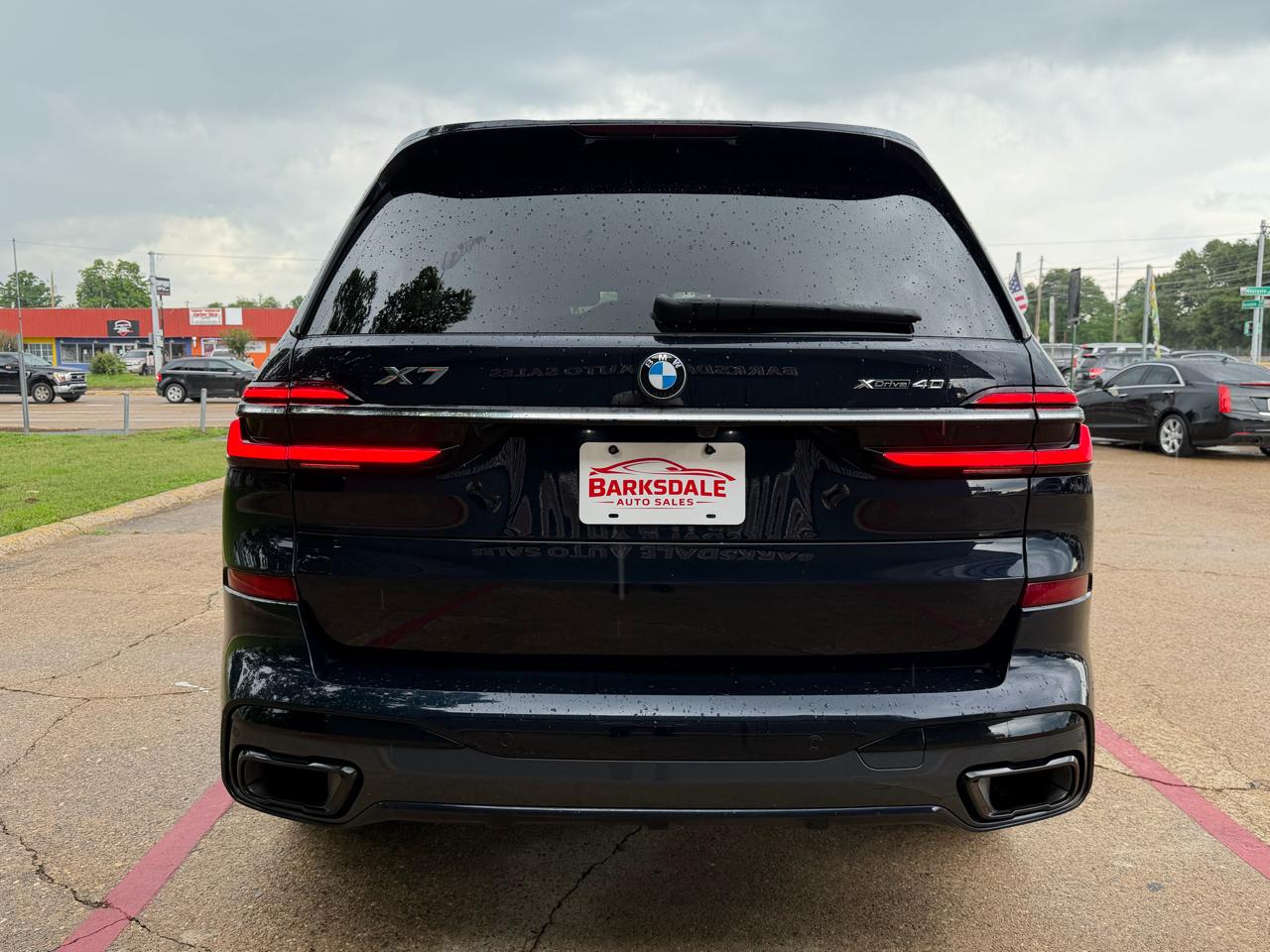 BMW X7 xDrive40i Sports Activity Vehicle 2023