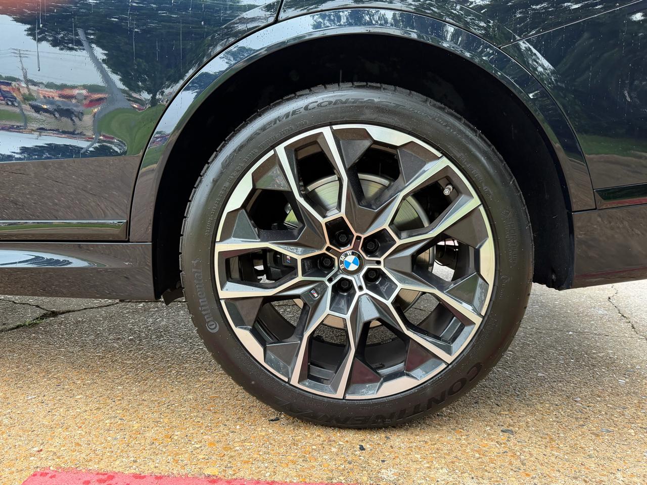BMW X7 xDrive40i Sports Activity Vehicle 2023