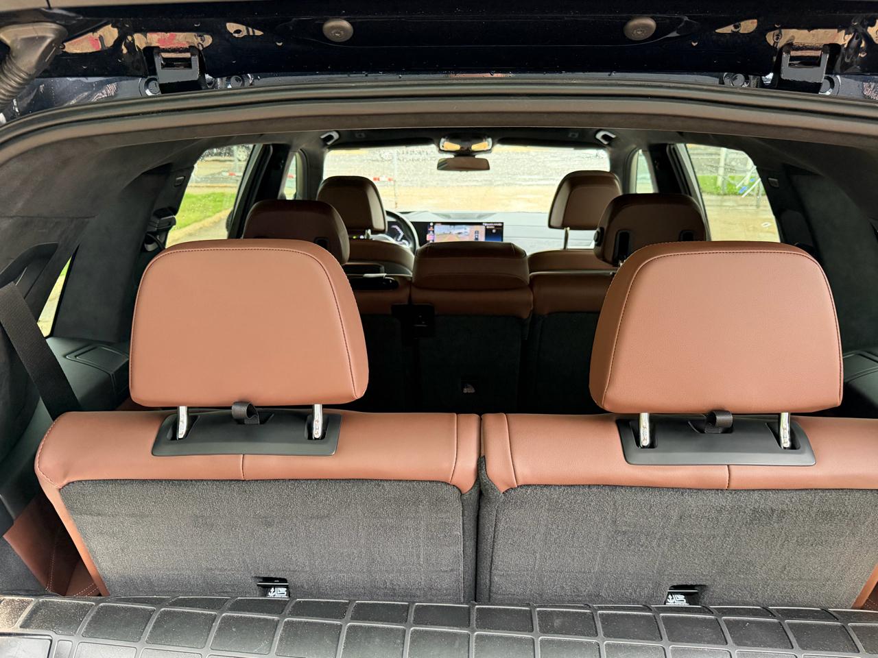 BMW X7 xDrive40i Sports Activity Vehicle 2023