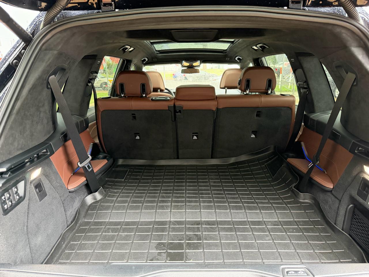 BMW X7 xDrive40i Sports Activity Vehicle 2023