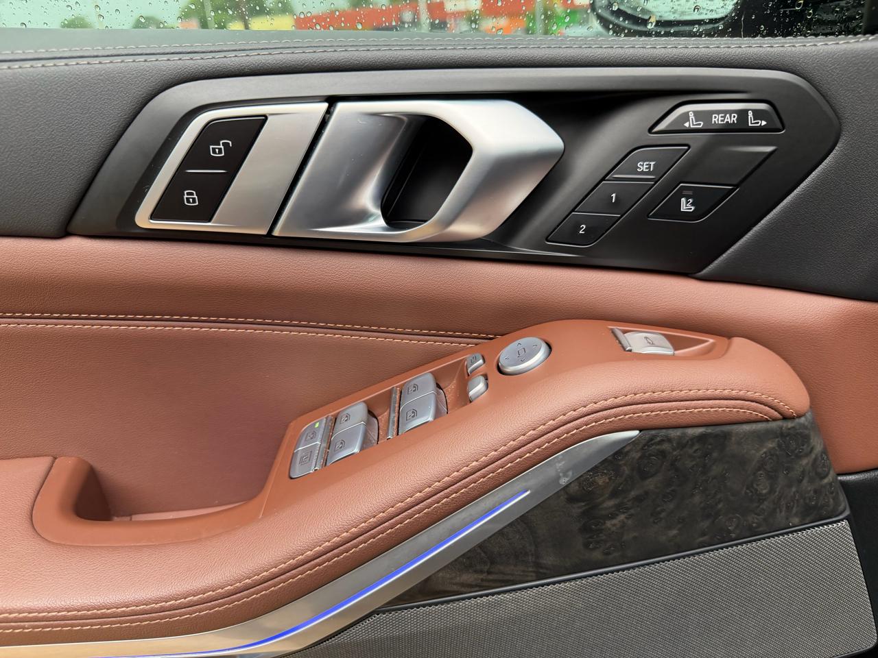 BMW X7 xDrive40i Sports Activity Vehicle 2023