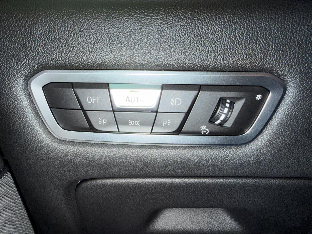 BMW X7 xDrive40i Sports Activity Vehicle 2023