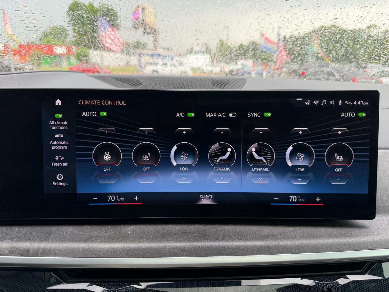 BMW X7 xDrive40i Sports Activity Vehicle 2023