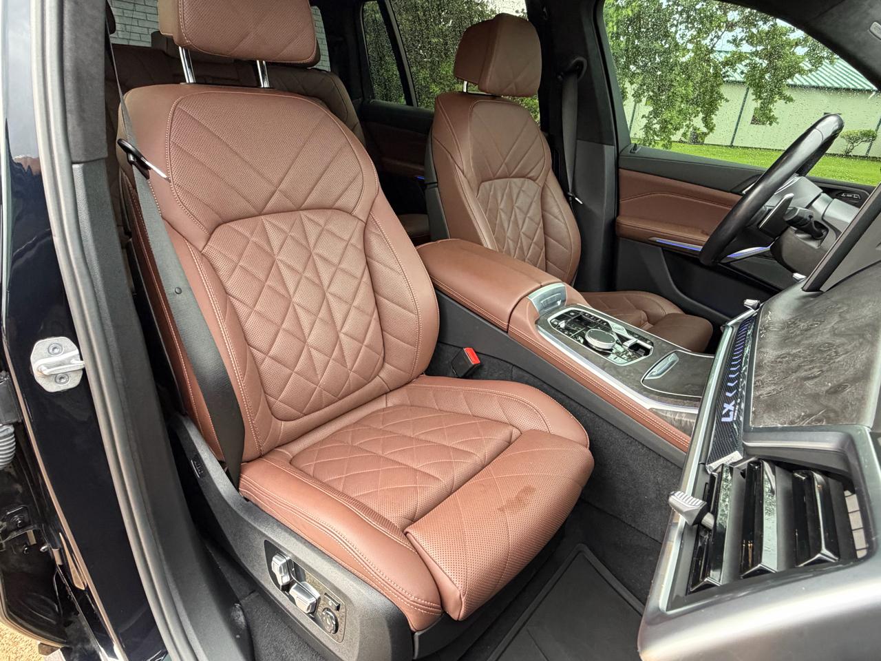 BMW X7 xDrive40i Sports Activity Vehicle 2023