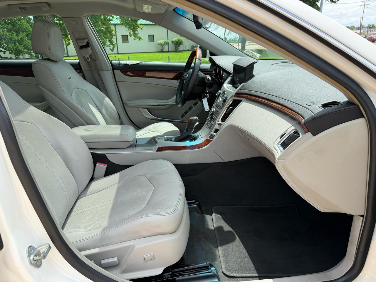 Cadillac CTS 3.0L Luxury 2012